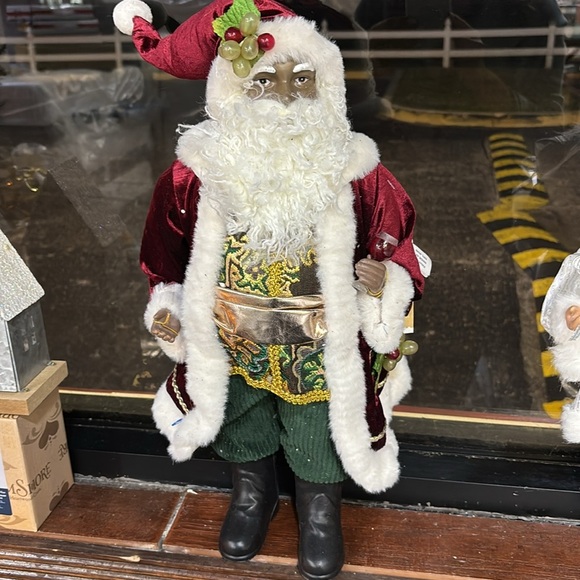 HOLIDAY LANE Santas 18"H Fabric Standing African-American Wine Santa - Picture 4 of 5